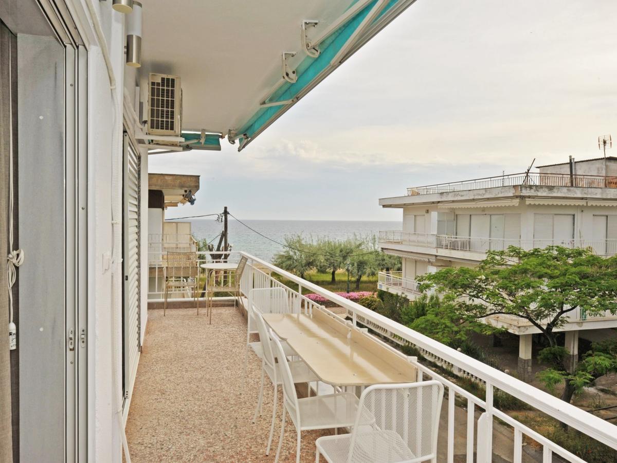 Themis 40 Steps From Beach Paralia Dionisiou Exterior foto