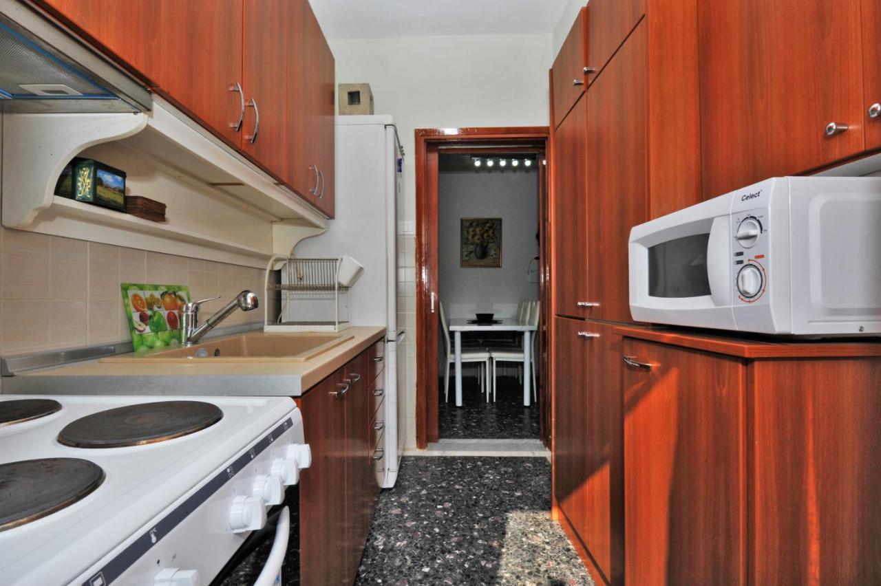 Themis 40 Steps From Beach Paralia Dionisiou Exterior foto