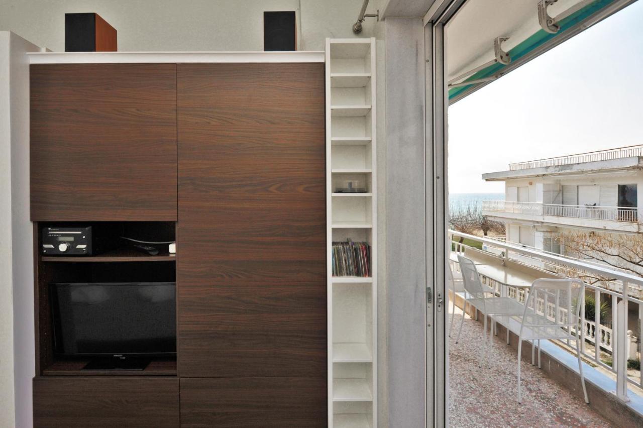 Themis 40 Steps From Beach Paralia Dionisiou Exterior foto