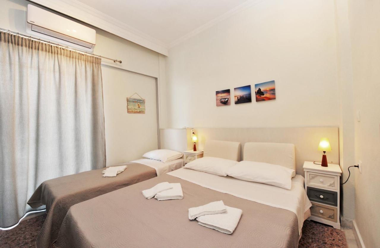 Themis 40 Steps From Beach Paralia Dionisiou Exterior foto